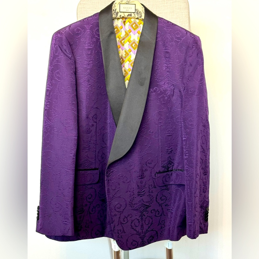 Gucci Custom Purple Blazer – Limited Edition Statement of Elegance | DIY